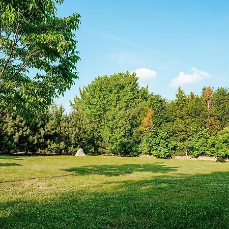 Tatorjan Vendeghaz Σπίτι διακοπών