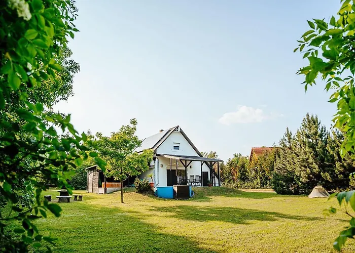 Tatorjan Vendeghaz Semesterbostad Balatonkenese